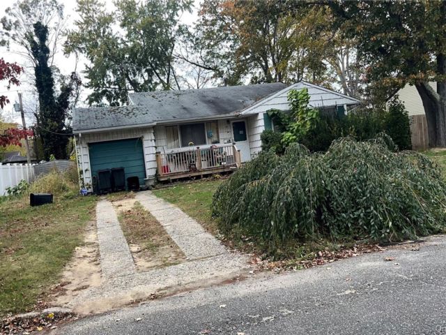 [Centereach Real Estate, listing number 7261150]