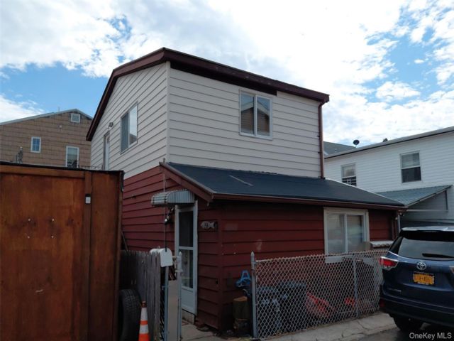 [Madison Real Estate, listing number 7261372]