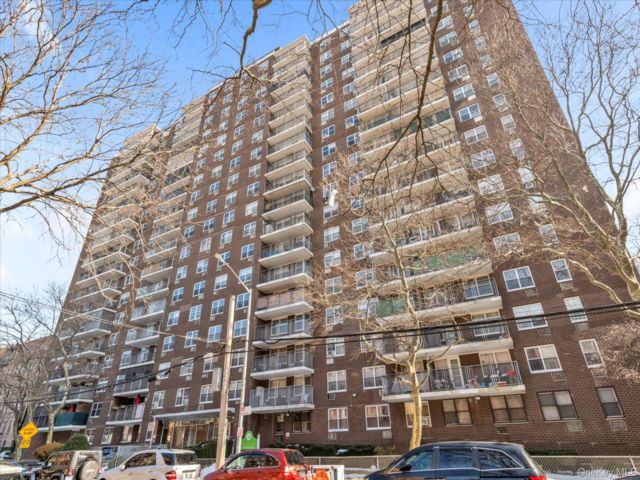  1 BR,  1.00 BTH &nbsp;Other style home in Mosholu