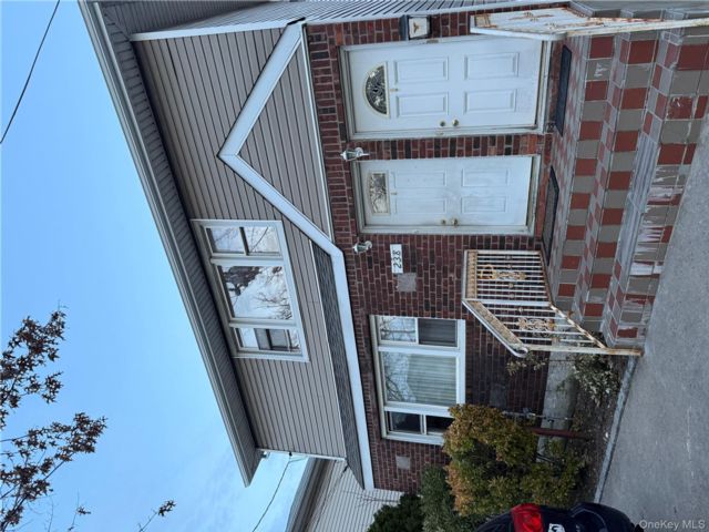  3 BR,  1.00 BTH &nbsp;Other style home in Garden City