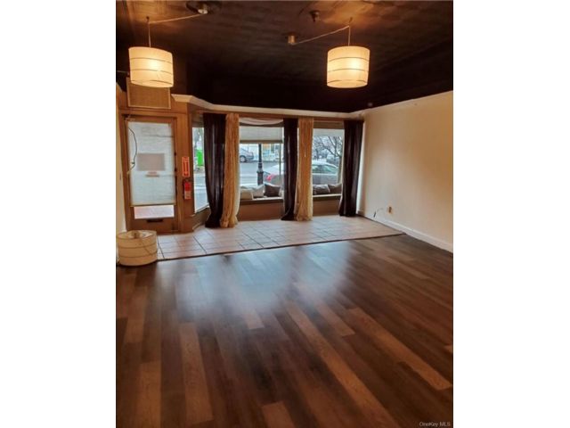 [Sayville Real Estate, listing number 7261567]