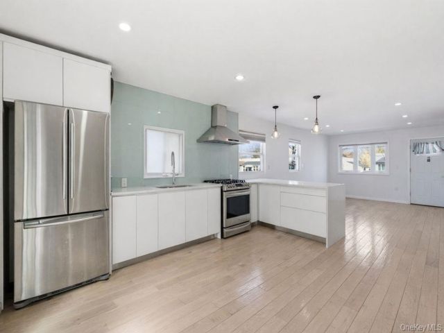 [Ozone Park Real Estate, listing number 7261828]