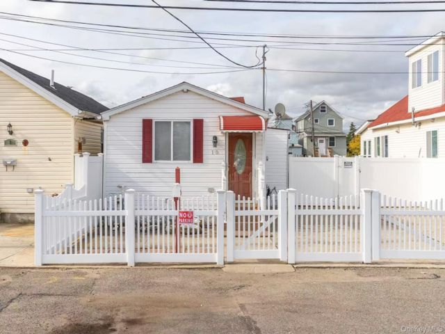 [Howard Beach Real Estate, listing number 7262112]