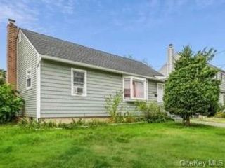 [Wyandanch Real Estate, listing number 7262319]