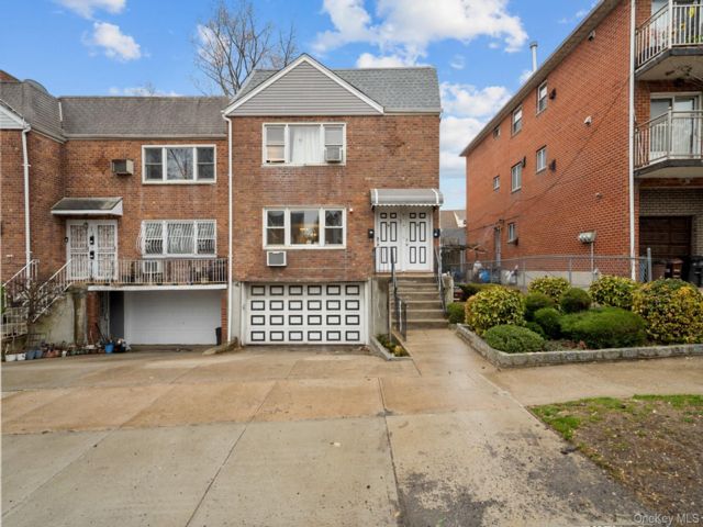 Studio,  0.00 BTH &nbsp;House style home in Kew Gardens