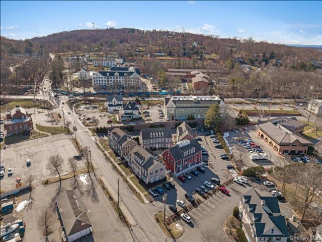 [Yorktown Heights Real Estate, listing number 7262423]