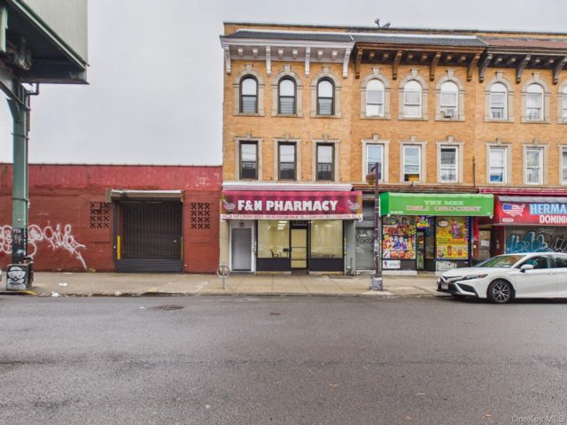 Studio,  0.00 BTH &nbsp;Commercial style home in Parkchester