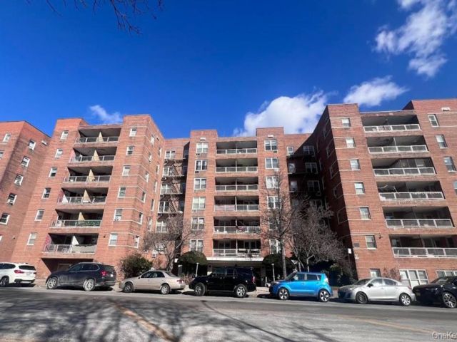  2 BR,  1.00 BTH &nbsp;Other style home in Woodside