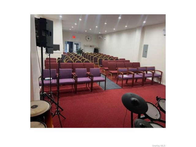 Studio,  0.00 BTH &nbsp;House style home in Wakefield