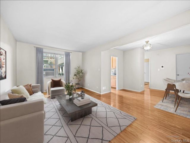 [Kingsbridge Real Estate, listing number 7262679]