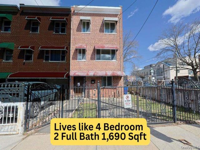 [Wakefield Real Estate, listing number 7262734]