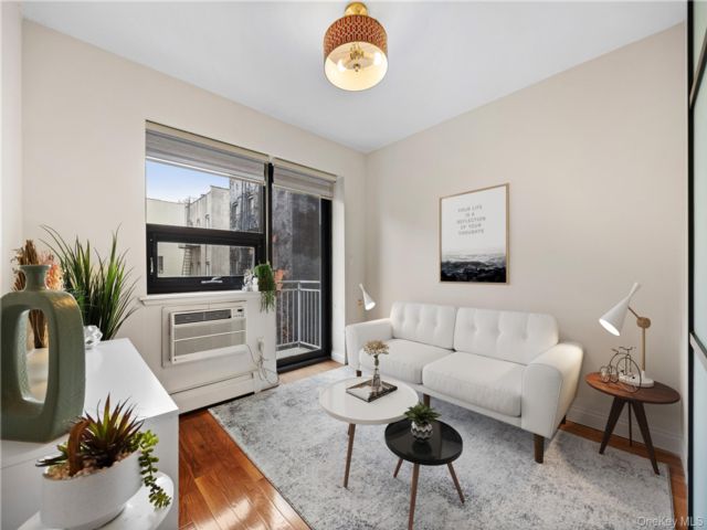  1 BR,  2.00 BTH &nbsp;Other style home in New York (manhattan)