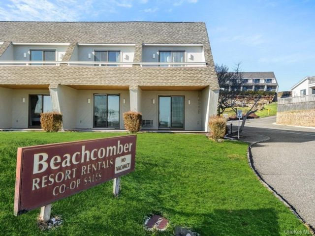 Studio,  1.00 BTH &nbsp;Other style home in Montauk