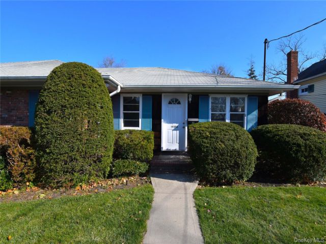 Studio,  0.00 BTH &nbsp;House style home in Blue Point