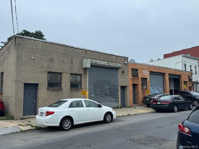 Studio,  0.00 BTH &nbsp;Commercial style home in College Point