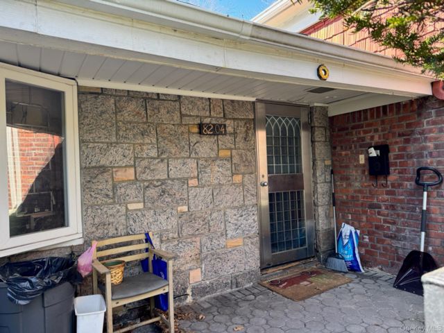  3 BR,  3.00 BTH &nbsp;Split ranch style home in Briarwood