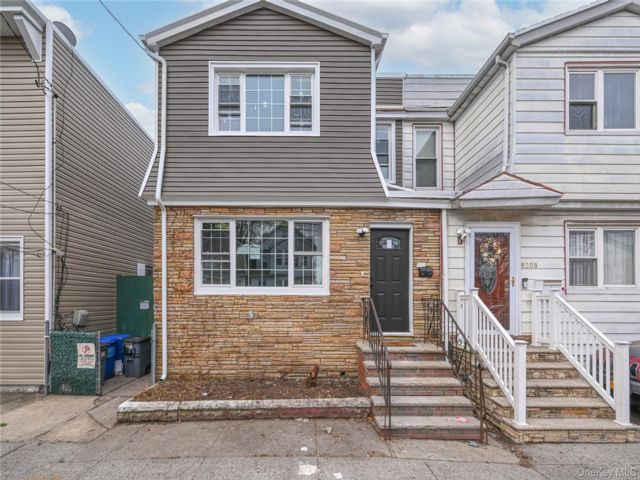  7 BR,  5.00 BTH &nbsp;House style home in Richmond Hill