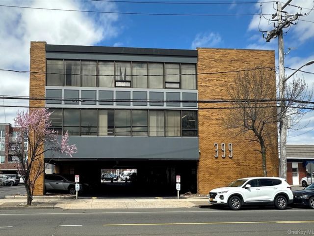 Studio,  0.00 BTH &nbsp;House style home in Farmingdale