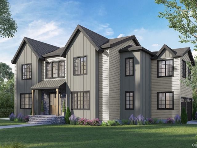  5 BR,  6.00 BTH &nbsp;Colonial style home in East Meadow