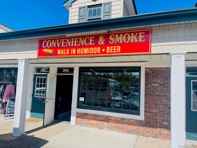 Studio,  0.00 BTH &nbsp;House style home in East Setauket