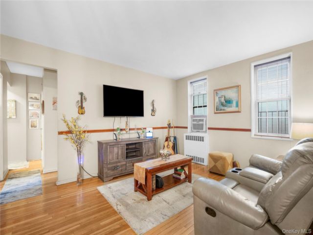  2 BR,  1.00 BTH &nbsp;Other style home in Bronxville