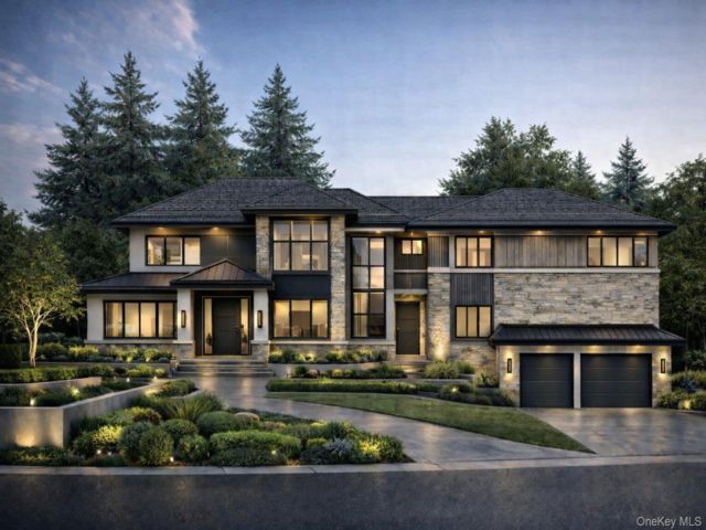  6 BR,  8.00 BTH &nbsp;Contemporary style home in Sloatsburg
