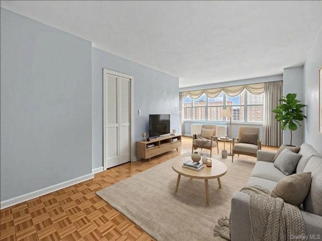 [Kingsbridge Real Estate, listing number 7264000]