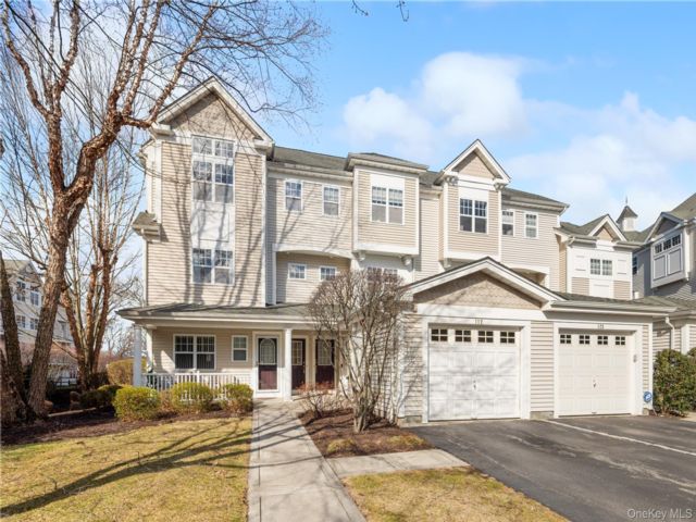  2 BR,  3.00 BTH &nbsp;Condo style home in Peekskill