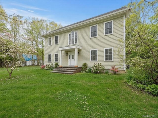  5 BR,  3.00 BTH &nbsp;Colonial style home in Setauket