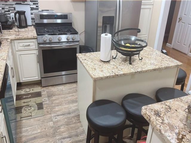  3 BR,  2.00 BTH &nbsp;Ranch style home in Mount Vernon