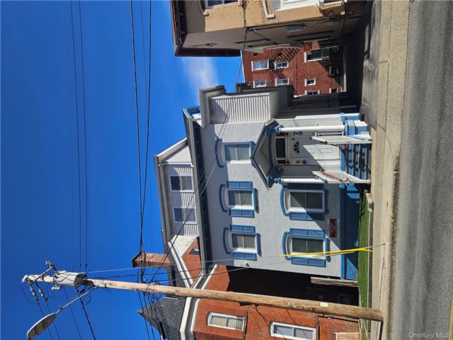  6 BR,  6.00 BTH &nbsp;House style home in Poughkeepsie