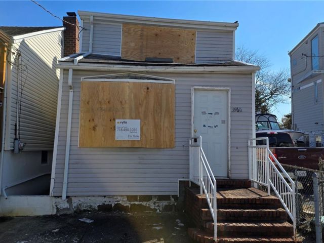 [Howard Beach Real Estate, listing number 7264338]