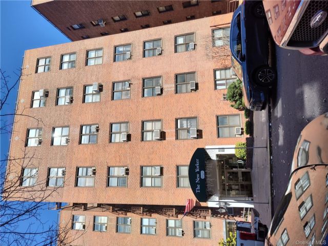 Studio,  1.00 BTH &nbsp;Other style home in Forest Hills