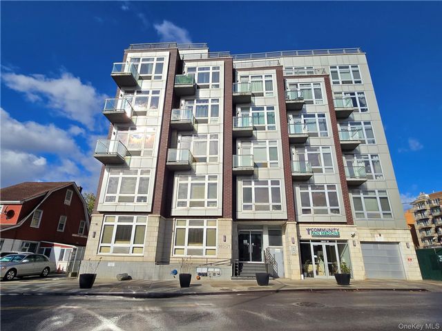 [Flushing Real Estate, listing number 7264420]