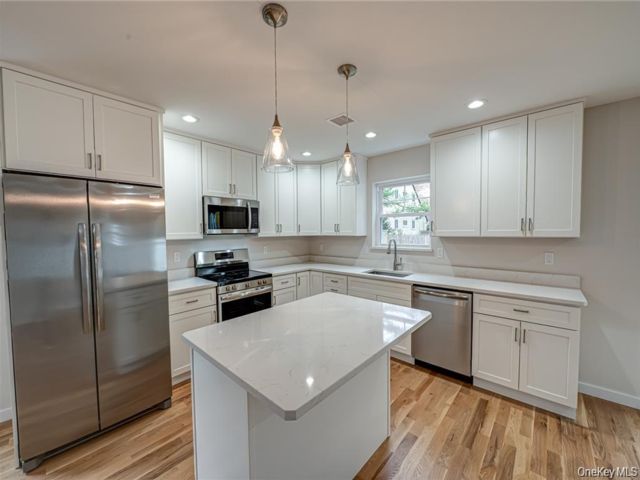 [Port Jefferson Station Real Estate, listing number 7264434]