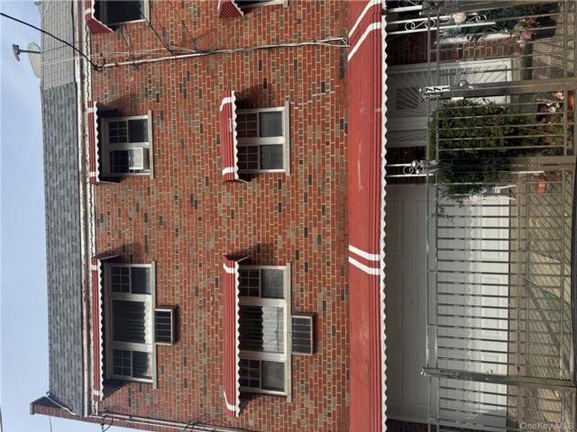  1 BR,  1.00 BTH &nbsp;Other style home in Mosholu