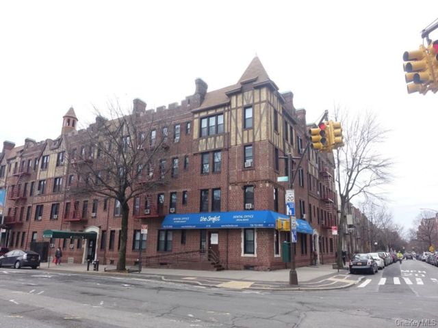 Studio,  0.00 BTH &nbsp;House style home in Woodside