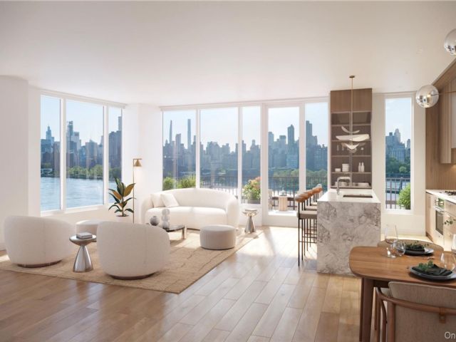  3 BR,  2.00 BTH &nbsp;High rise style home in Astoria