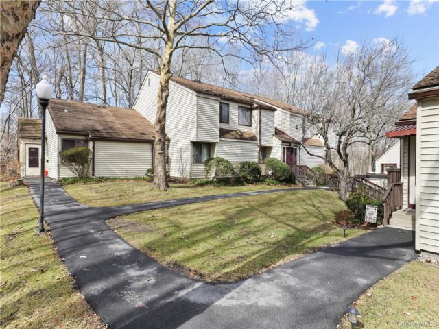[Yorktown Heights Real Estate, listing number 7265308]