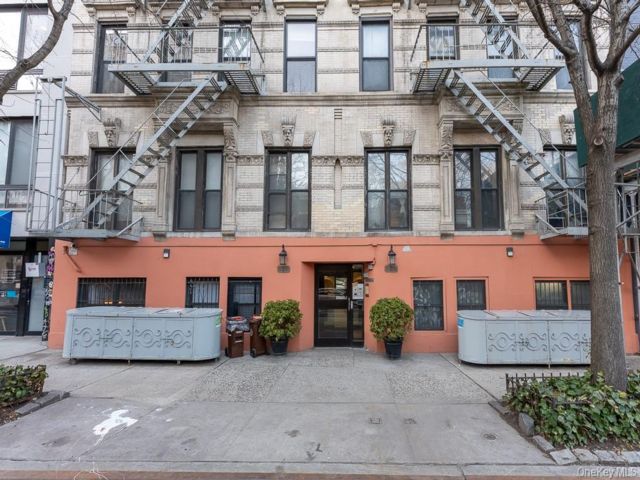  2 BR,  1.00 BTH &nbsp;Other style home in New York (manhattan)