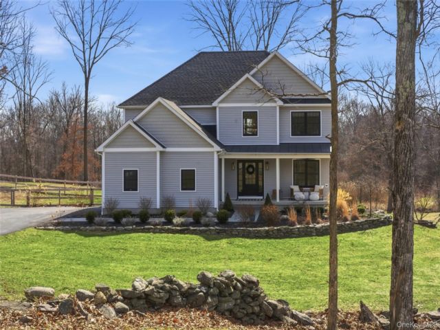  4 BR,  3.00 BTH &nbsp;Colonial style home in Marlboro