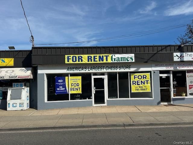 Studio,  0.00 BTH &nbsp;House style home in Massapequa