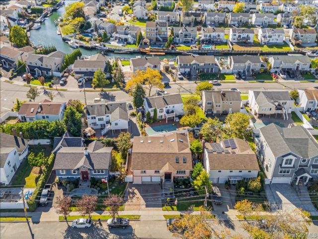  5 BR,  3.00 BTH &nbsp;Hi ranch style home in Oceanside