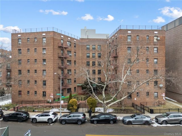  1 BR,  1.00 BTH &nbsp;Other style home in Briarwood