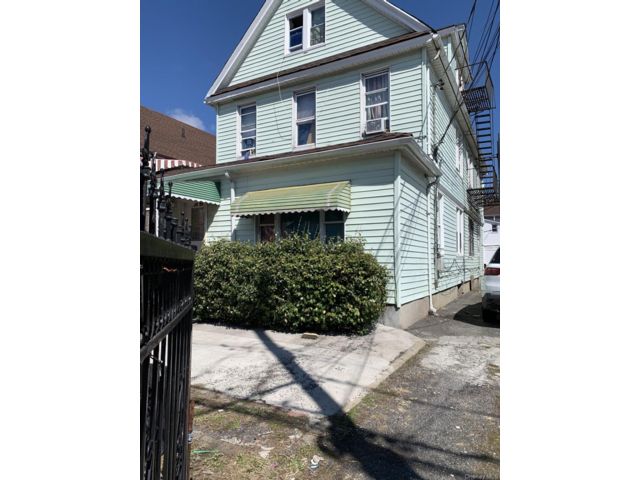 Studio,  0.00 BTH &nbsp;House style home in East Elmhurst