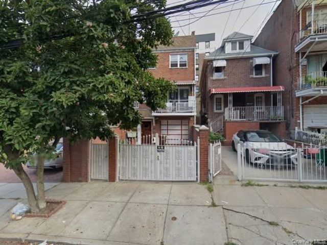  2 BR,  1.00 BTH &nbsp;Traditional style home in Briarwood