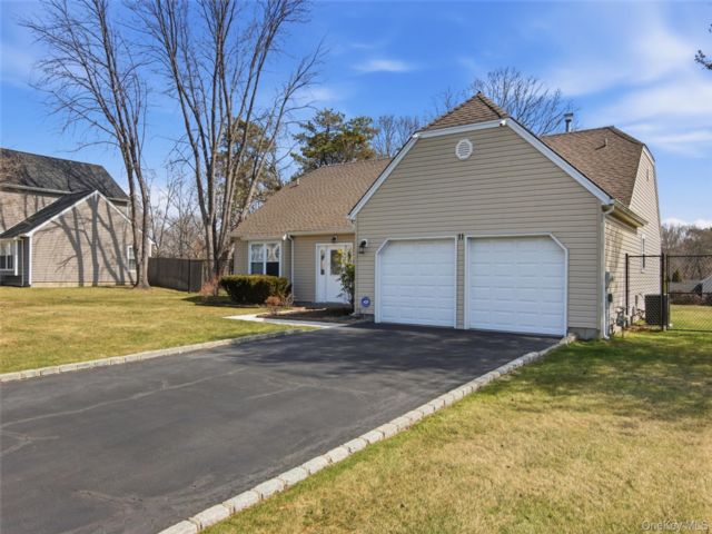 [Coram Real Estate, listing number 7266027]
