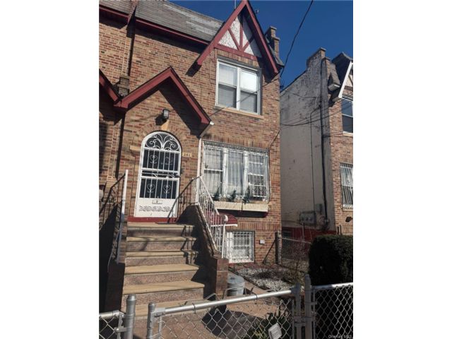  2 BR,  3.00 BTH &nbsp;Other style home in East Flatbush