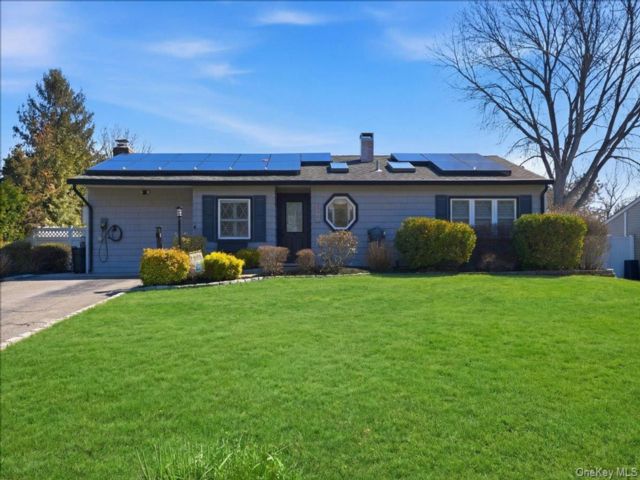  3 BR,  1.00 BTH &nbsp;Ranch style home in Medford