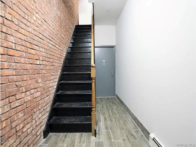[PHOTO]